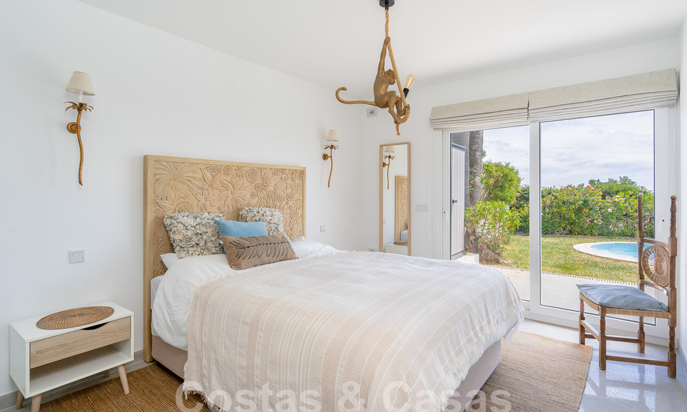 Charming properties for sale in a beachfront residential development near Estepona Town 808328