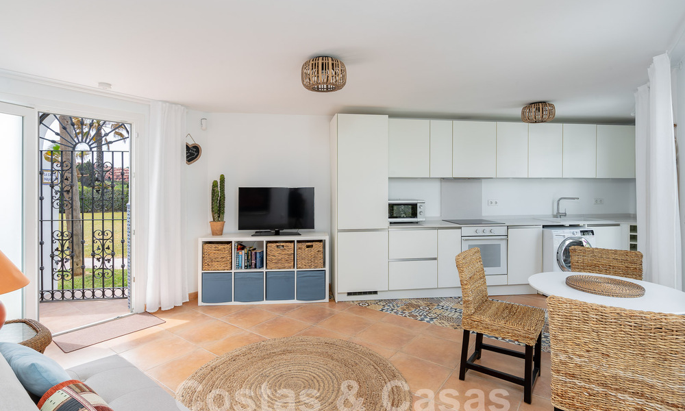 Charming properties for sale in a beachfront residential development near Estepona Town 808335