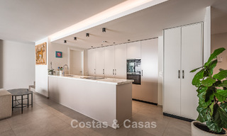 Contemporary luxury penthouse with a spacious roof terrace for sale close to all amenities and the centre of San Pedro, Marbella 785486 