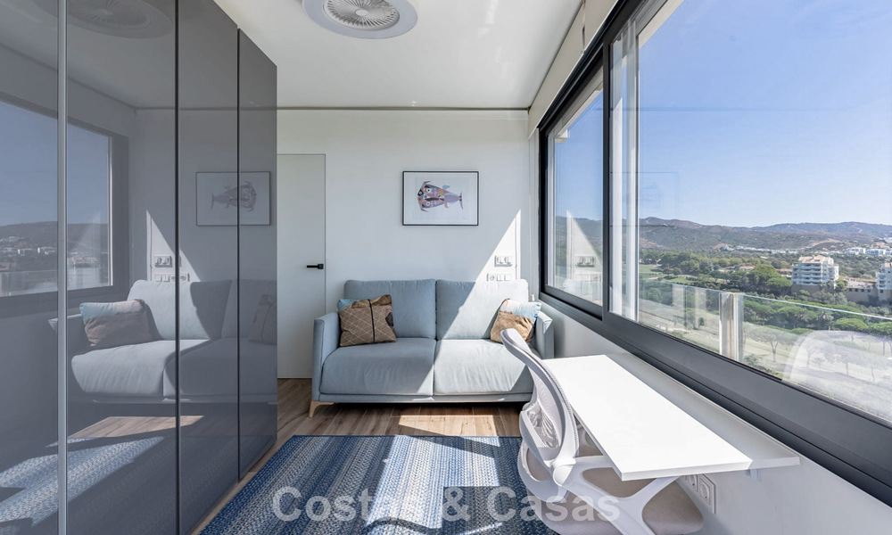 Contemporary renovated 3-bedroom apartment with open sea views for sale on the east side of Marbella center 785515