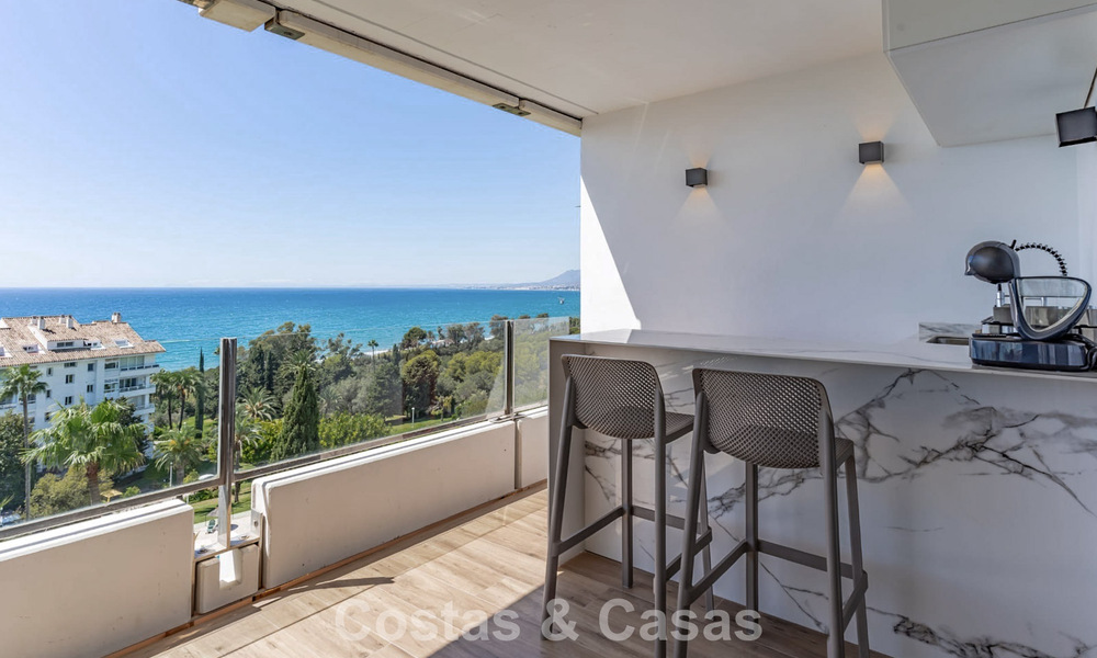 Contemporary renovated 3-bedroom apartment with open sea views for sale on the east side of Marbella center 785521