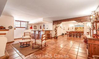 Spacious, Spanish luxury villa for sale in a secluded residential area on Marbella's Golden Mile 785674 
