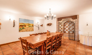Spacious, Spanish luxury villa for sale in a secluded residential area on Marbella's Golden Mile 785675 