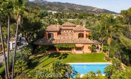 Spacious, Spanish luxury villa for sale in a secluded residential area on Marbella's Golden Mile 785679