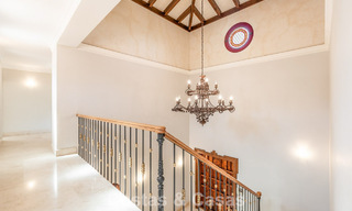 Spacious, Spanish luxury villa for sale in a secluded residential area on Marbella's Golden Mile 785685 
