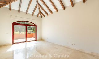 Spacious, Spanish luxury villa for sale in a secluded residential area on Marbella's Golden Mile 785701 