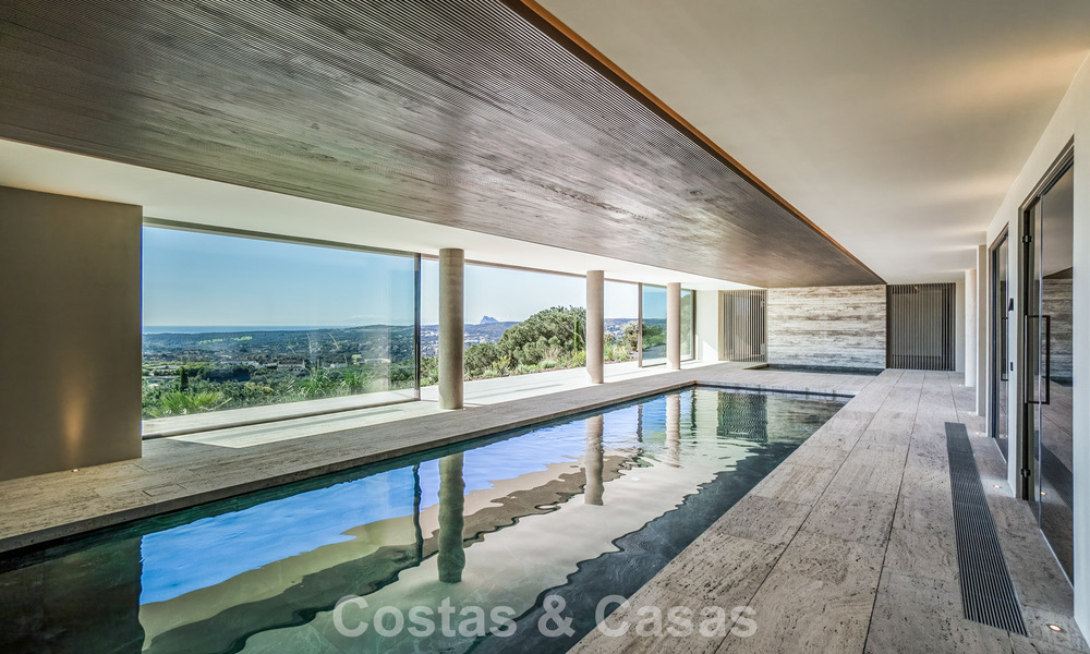 New, high-end luxury villa for sale with panoramic sea views in a gated and 24/7 residential area in Sotogrande, Costa del Sol 785636