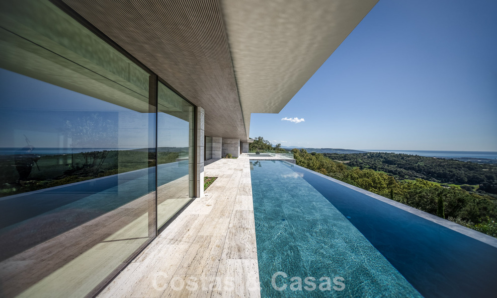 New, high-end luxury villa for sale with panoramic sea views in a gated and 24/7 residential area in Sotogrande, Costa del Sol 785641