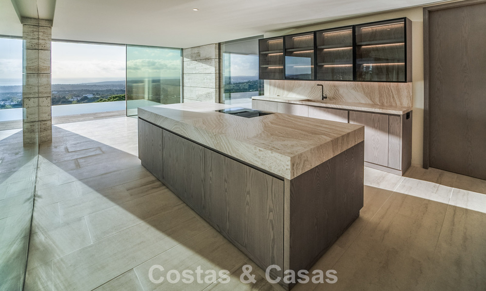 New, high-end luxury villa for sale with panoramic sea views in a gated and 24/7 residential area in Sotogrande, Costa del Sol 785647