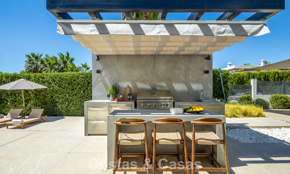 Stunning frontline golf luxury villa for sale in the heart of Nueva Andalucia, Marbella 785618