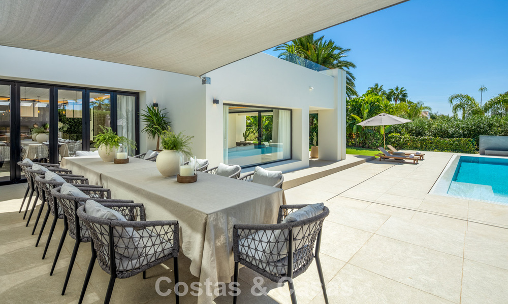 Stunning frontline golf luxury villa for sale in the heart of Nueva Andalucia, Marbella 785621