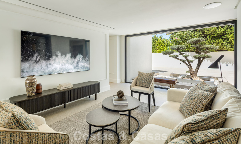 Stunning frontline golf luxury villa for sale in the heart of Nueva Andalucia, Marbella 785624