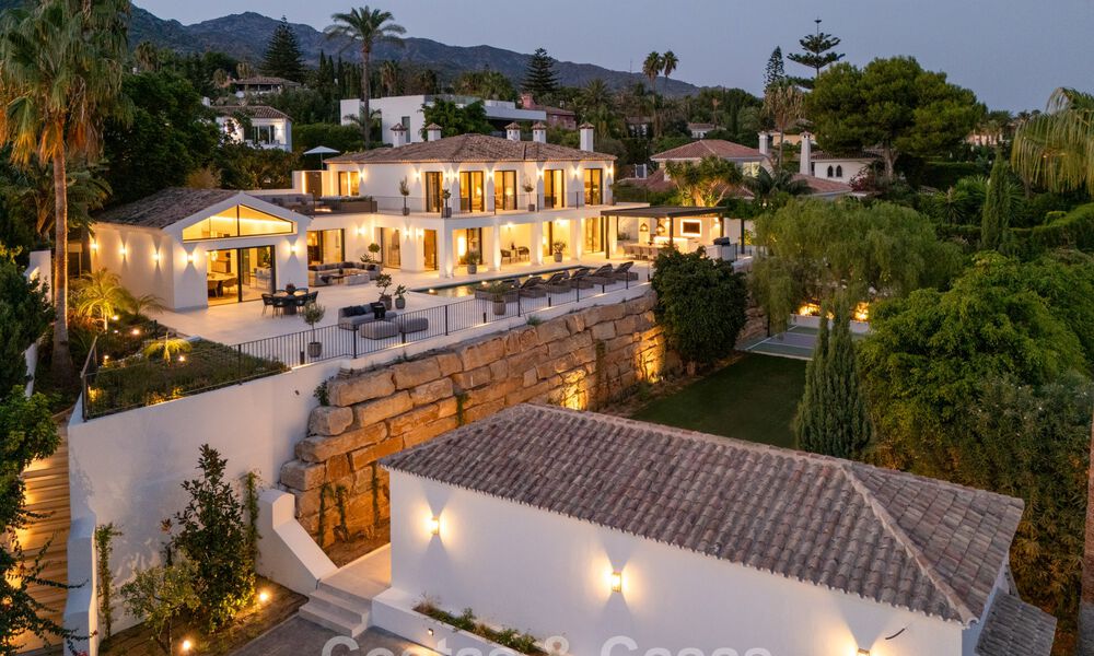 Spacious luxury villa with modern Mediterranean architecture for sale on Marbella's Golden Mile 785533