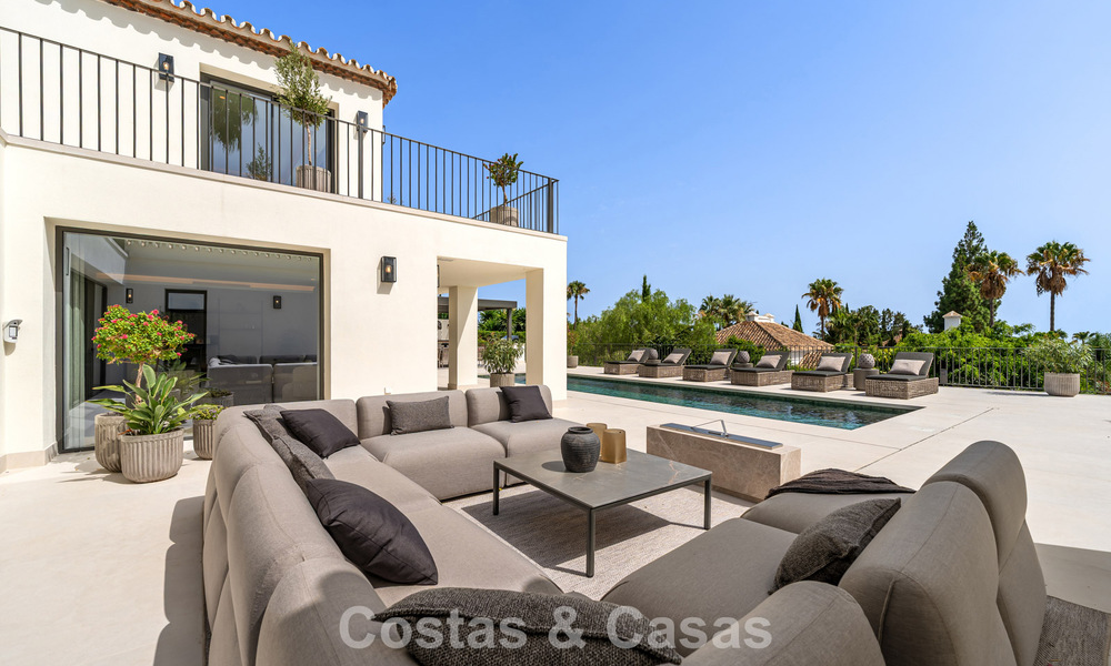 Spacious luxury villa with modern Mediterranean architecture for sale on Marbella's Golden Mile 785534