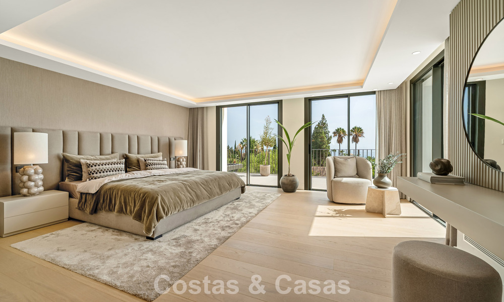Spacious luxury villa with modern Mediterranean architecture for sale on Marbella's Golden Mile 785550