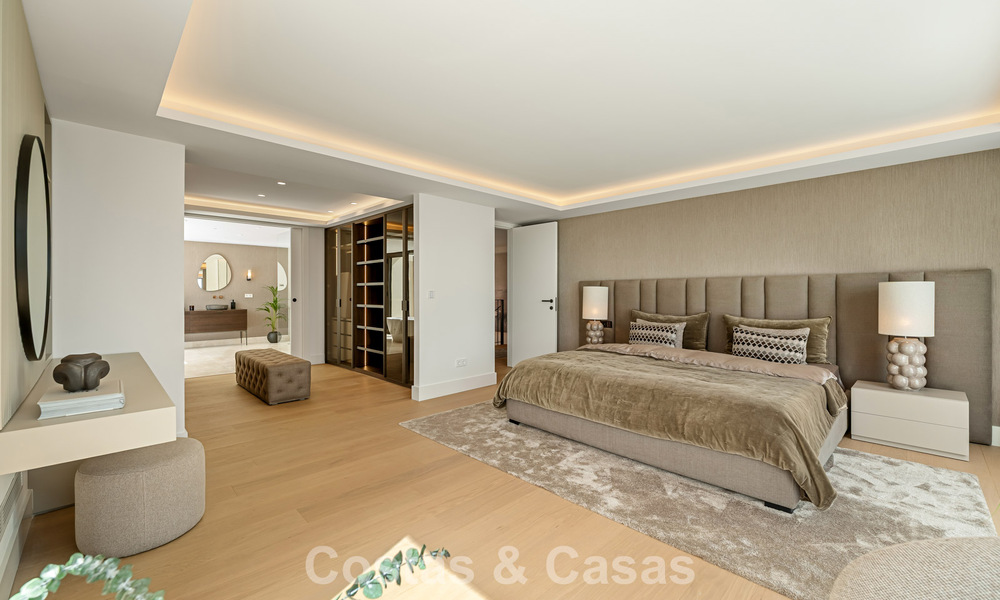 Spacious luxury villa with modern Mediterranean architecture for sale on Marbella's Golden Mile 785551