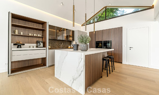Spacious luxury villa with modern Mediterranean architecture for sale on Marbella's Golden Mile 785578 