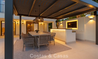 Spacious luxury villa with modern Mediterranean architecture for sale on Marbella's Golden Mile 785583 