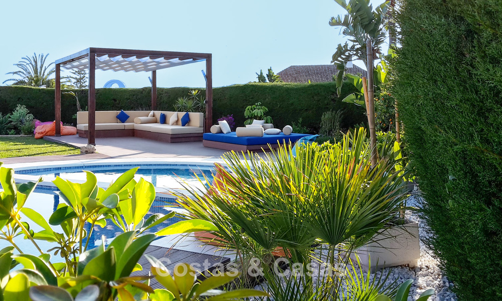 Beautiful 6-bedroom villa for sale, directly on the Los Naranjos Golf Club in Nueva Andalucia, Marbella 785726