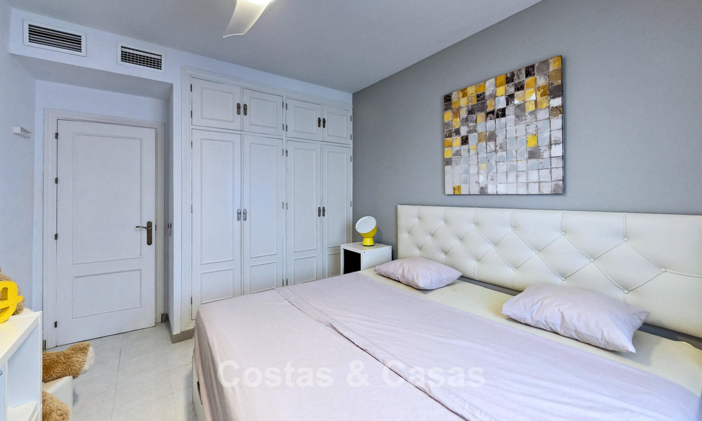 Beautiful 6-bedroom villa for sale, directly on the Los Naranjos Golf Club in Nueva Andalucia, Marbella 785729