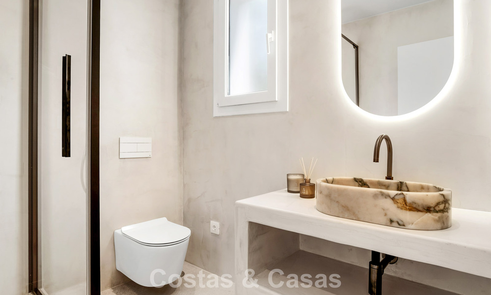 Modern Spanish luxury villa for sale on the second line of a golf course in a privileged residential area, Benahavis - Marbella 785739