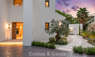 Modern Spanish luxury villa for sale on the second line of a golf course in a privileged residential area, Benahavis - Marbella 785764 