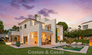 Modern Spanish luxury villa for sale on the second line of a golf course in a privileged residential area, Benahavis - Marbella 785765 