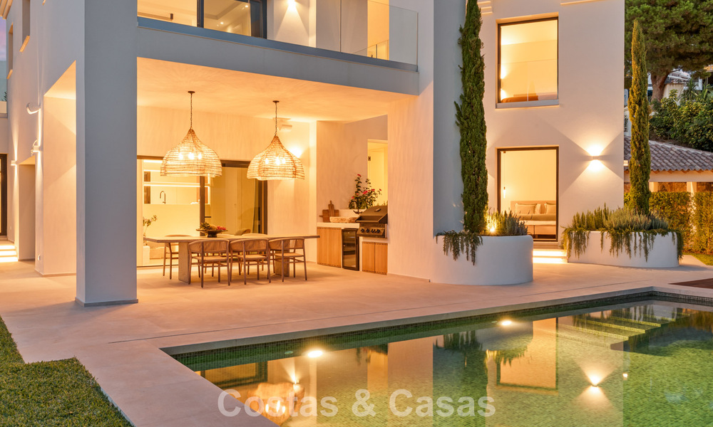 Modern Spanish luxury villa for sale on the second line of a golf course in a privileged residential area, Benahavis - Marbella 785766