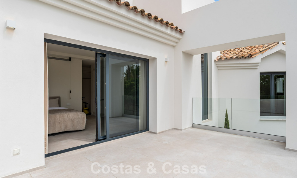 Modern Spanish luxury villa for sale on the second line of a golf course in a privileged residential area, Benahavis - Marbella 785769