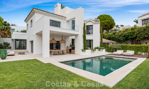 Modern Spanish luxury villa for sale on the second line of a golf course in a privileged residential area, Benahavis - Marbella 785770