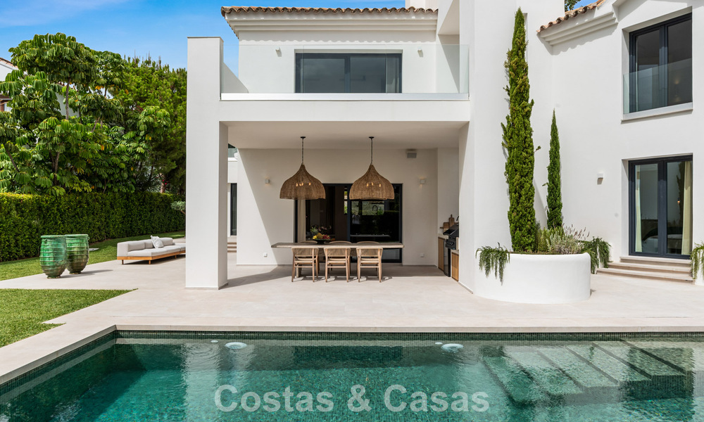 Modern Spanish luxury villa for sale on the second line of a golf course in a privileged residential area, Benahavis - Marbella 785772