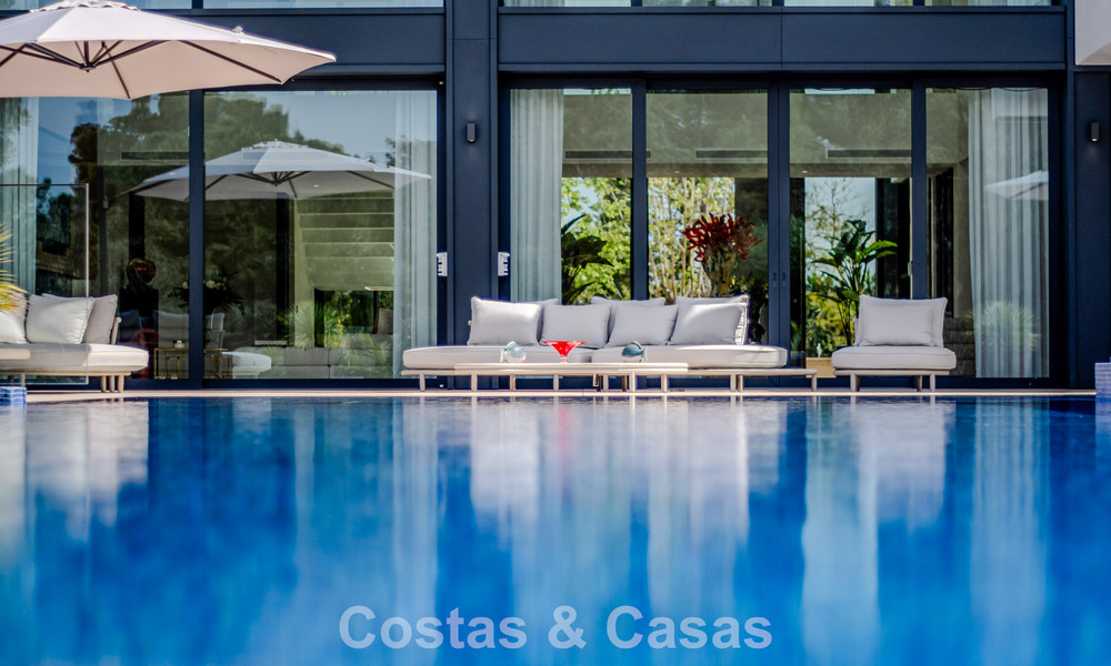 Majestic masterpiece for sale in a sleek, modern style in a secure residential area of Sotogrande, Costa del Sol 786186