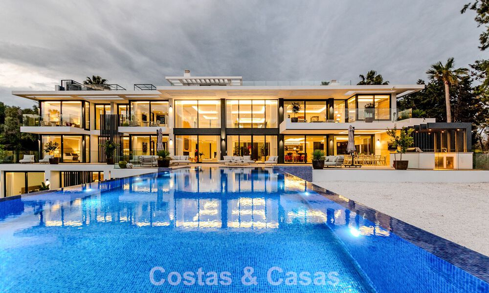 Majestic masterpiece for sale in a sleek, modern style in a secure residential area of Sotogrande, Costa del Sol 786193