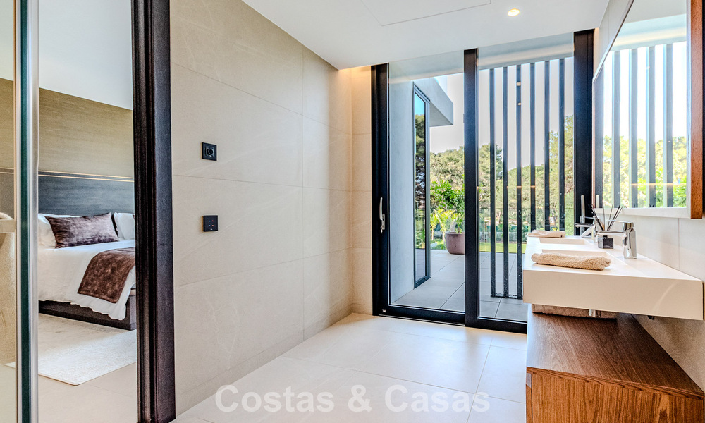 Majestic masterpiece for sale in a sleek, modern style in a secure residential area of Sotogrande, Costa del Sol 786195