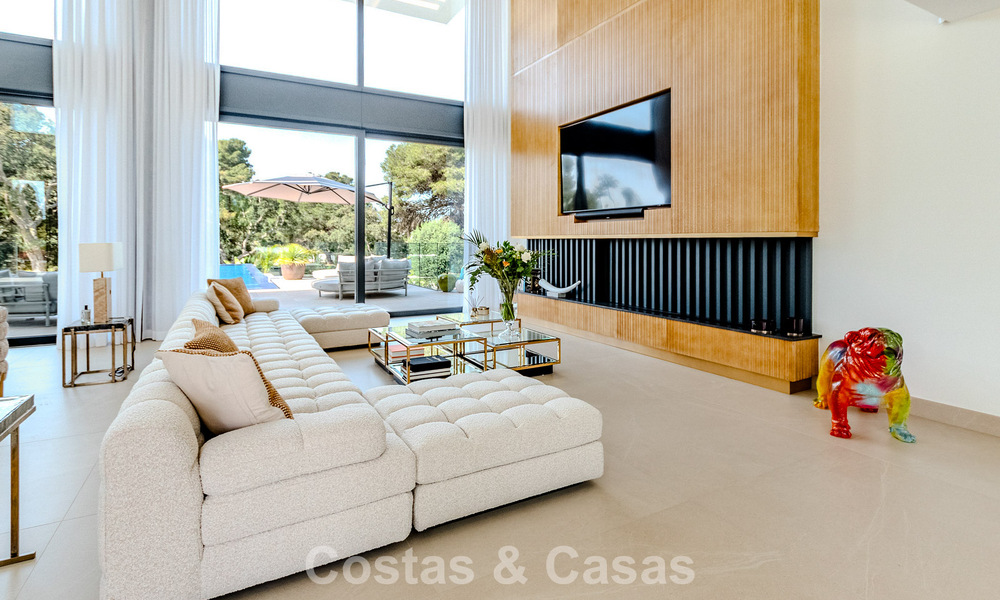Majestic masterpiece for sale in a sleek, modern style in a secure residential area of Sotogrande, Costa del Sol 786201