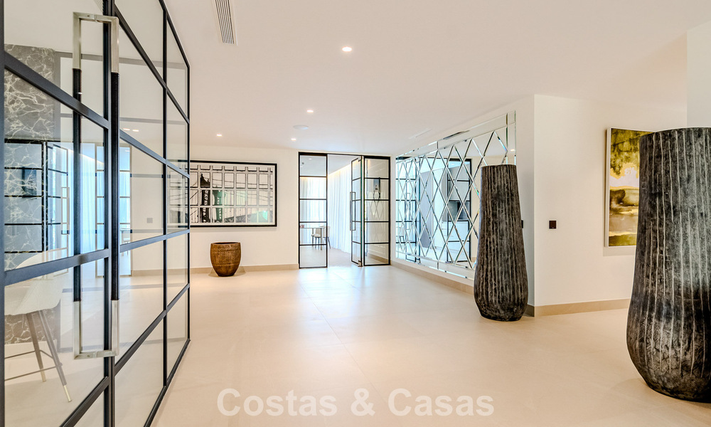 Majestic masterpiece for sale in a sleek, modern style in a secure residential area of Sotogrande, Costa del Sol 786205