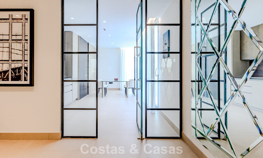 Majestic masterpiece for sale in a sleek, modern style in a secure residential area of Sotogrande, Costa del Sol 786206