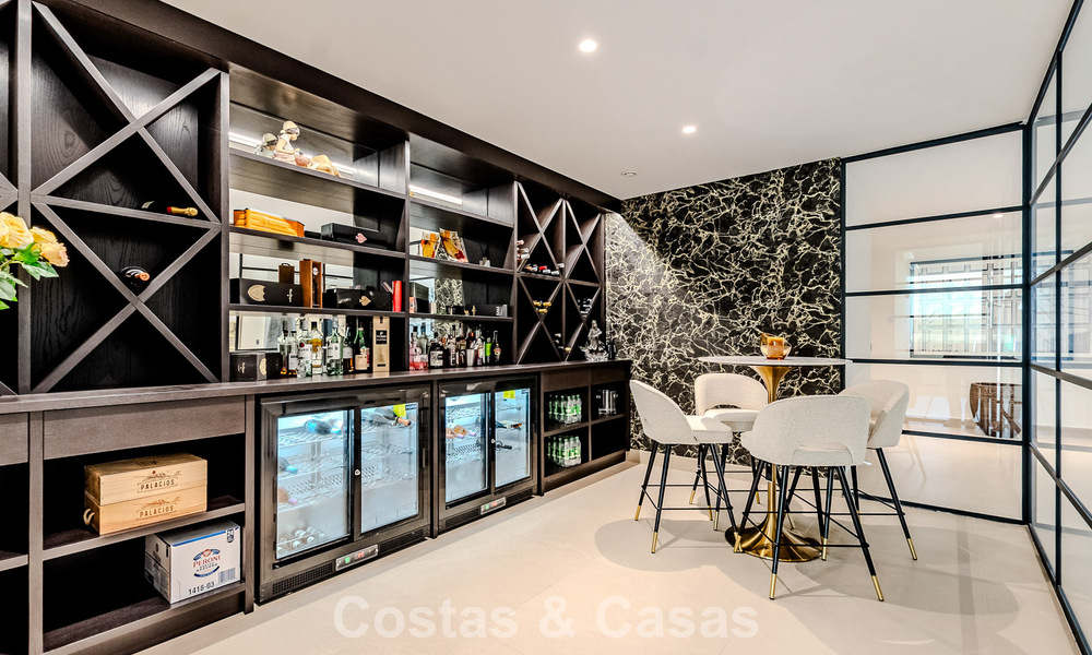 Majestic masterpiece for sale in a sleek, modern style in a secure residential area of Sotogrande, Costa del Sol 786207