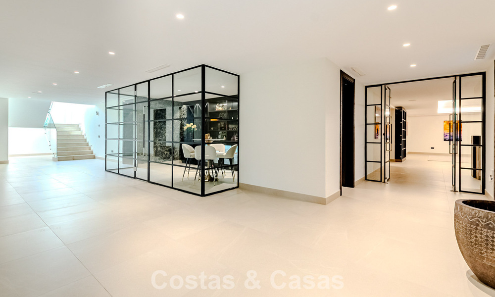 Majestic masterpiece for sale in a sleek, modern style in a secure residential area of Sotogrande, Costa del Sol 786211