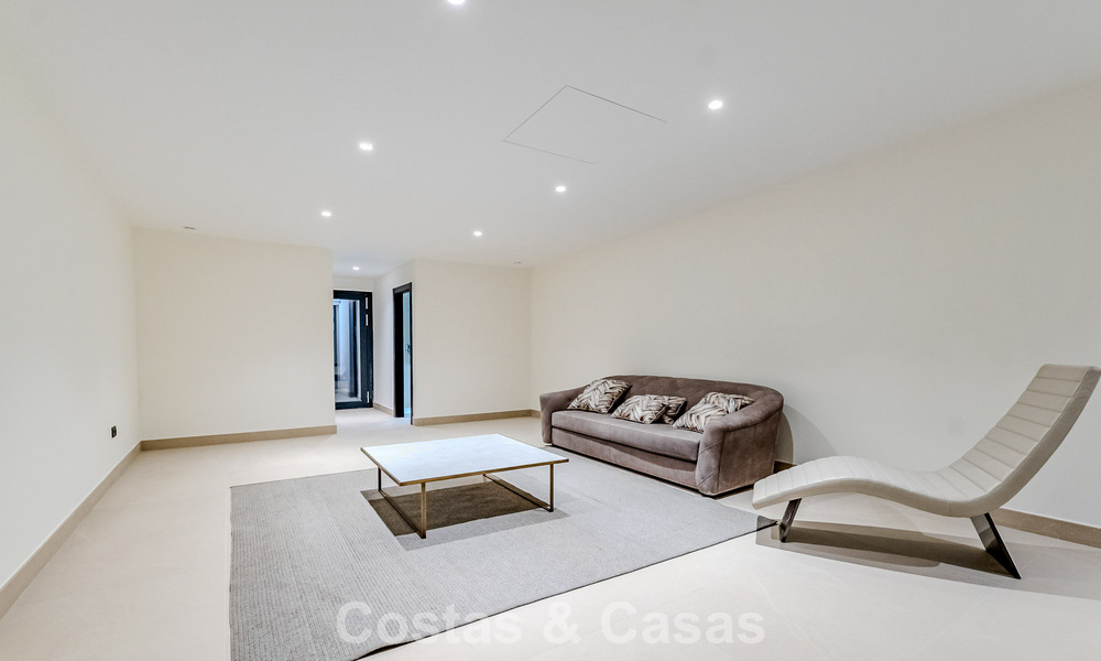 Majestic masterpiece for sale in a sleek, modern style in a secure residential area of Sotogrande, Costa del Sol 786212