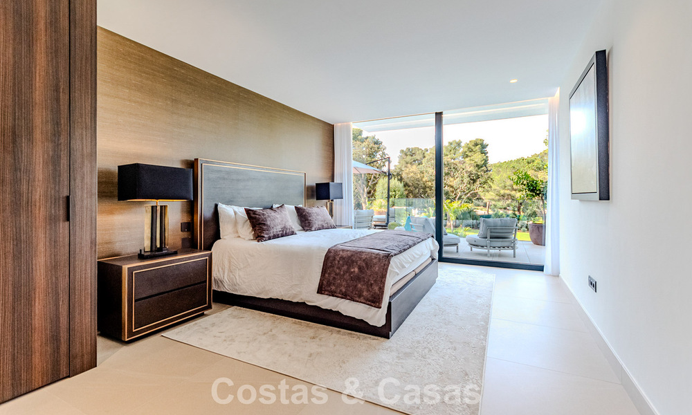 Majestic masterpiece for sale in a sleek, modern style in a secure residential area of Sotogrande, Costa del Sol 786217