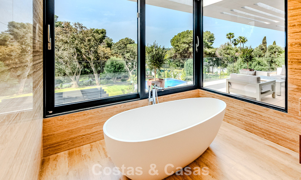 Majestic masterpiece for sale in a sleek, modern style in a secure residential area of Sotogrande, Costa del Sol 786233