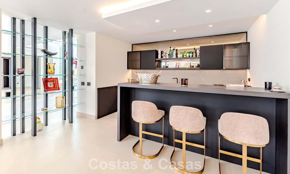 Majestic masterpiece for sale in a sleek, modern style in a secure residential area of Sotogrande, Costa del Sol 786238