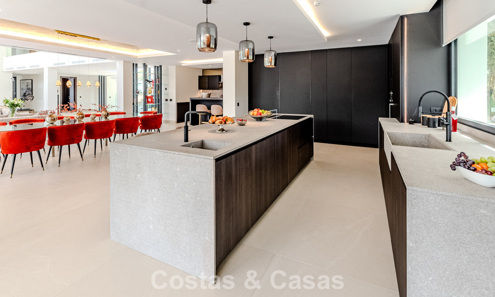 Majestic masterpiece for sale in a sleek, modern style in a secure residential area of Sotogrande, Costa del Sol 786240