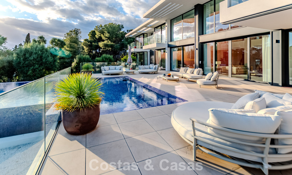 Majestic masterpiece for sale in a sleek, modern style in a secure residential area of Sotogrande, Costa del Sol 786243