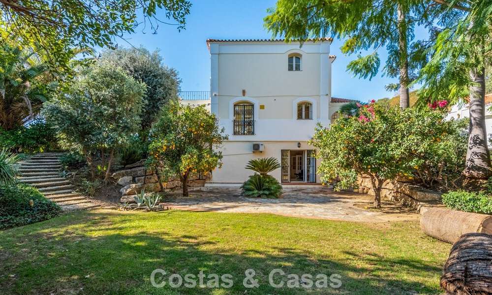 Outstanding luxury villa for sale in timeless Andalusian architecture, with sea views in Benahavis - Marbella 786048