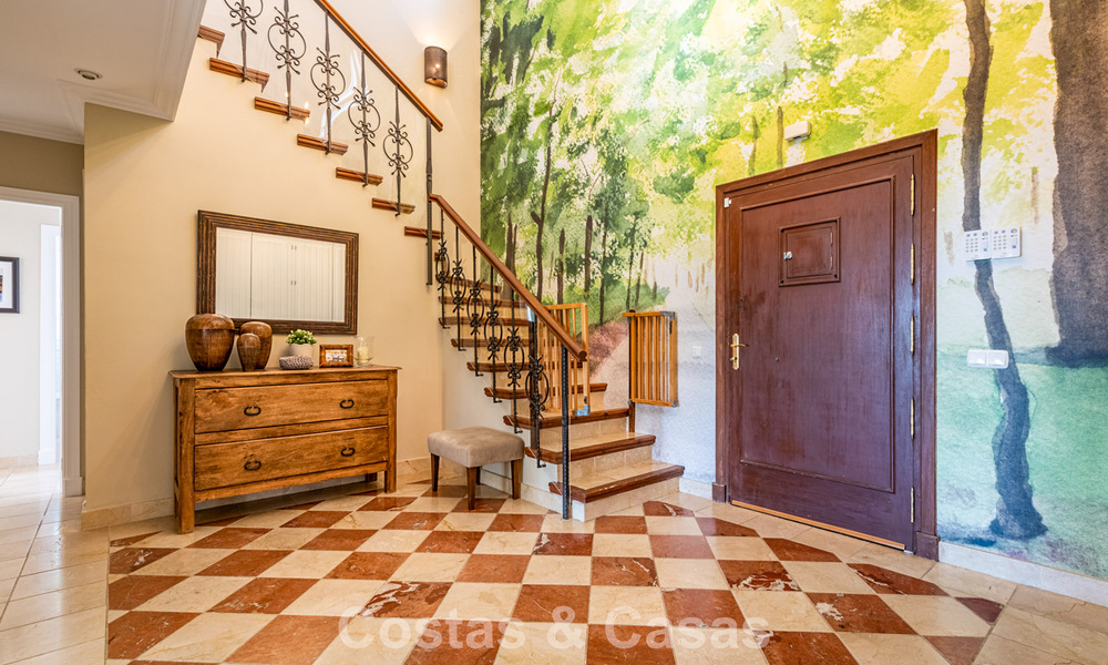 Outstanding luxury villa for sale in timeless Andalusian architecture, with sea views in Benahavis - Marbella 786069