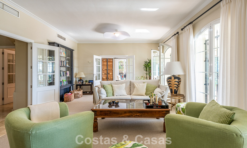 Outstanding luxury villa for sale in timeless Andalusian architecture, with sea views in Benahavis - Marbella 786072