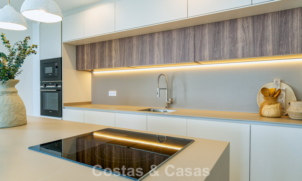 New apartments for sale in a prime location with sea views, between Benalmadena and Fuengirola, Costa del Sol 801797