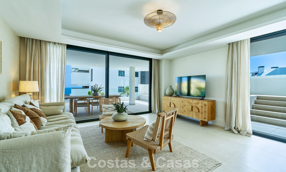 New apartments for sale in a prime location with sea views, between Benalmadena and Fuengirola, Costa del Sol 801804